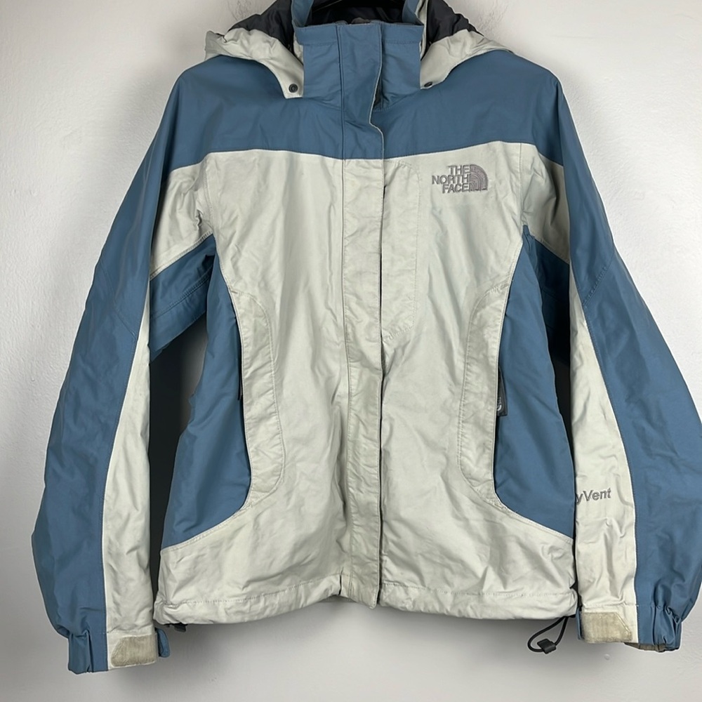 The NorthFace Women’s Small Hyvent Jacket BabyBlue/Off White Detachable Hood